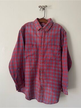 Distressed McGregor Classics Red Blue Men’s Plaid Flannel Button-Up Shirt
